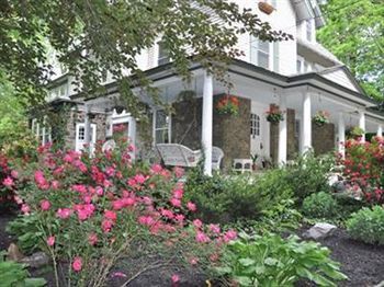 Wayne Bed & Breakfast Inn (Adults Only) Экстерьер фото