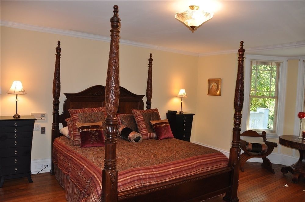 Wayne Bed & Breakfast Inn (Adults Only) Экстерьер фото