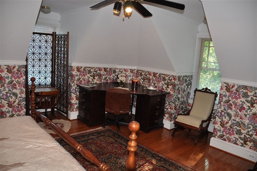 Wayne Bed & Breakfast Inn (Adults Only) Экстерьер фото