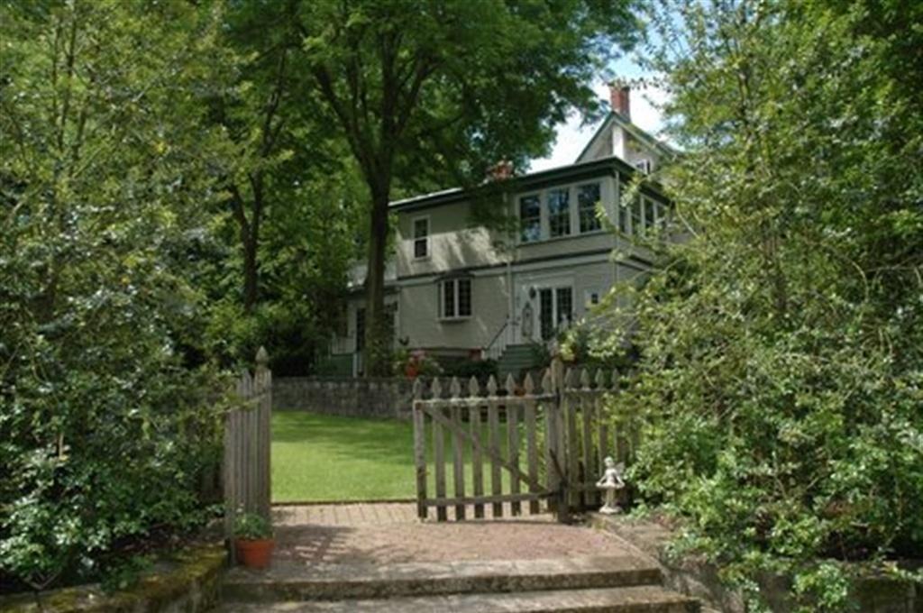 Wayne Bed & Breakfast Inn (Adults Only) Экстерьер фото